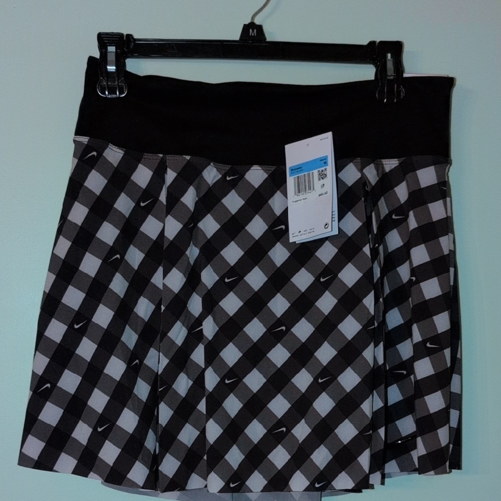 Nike Black and White Skater Mini Skirt